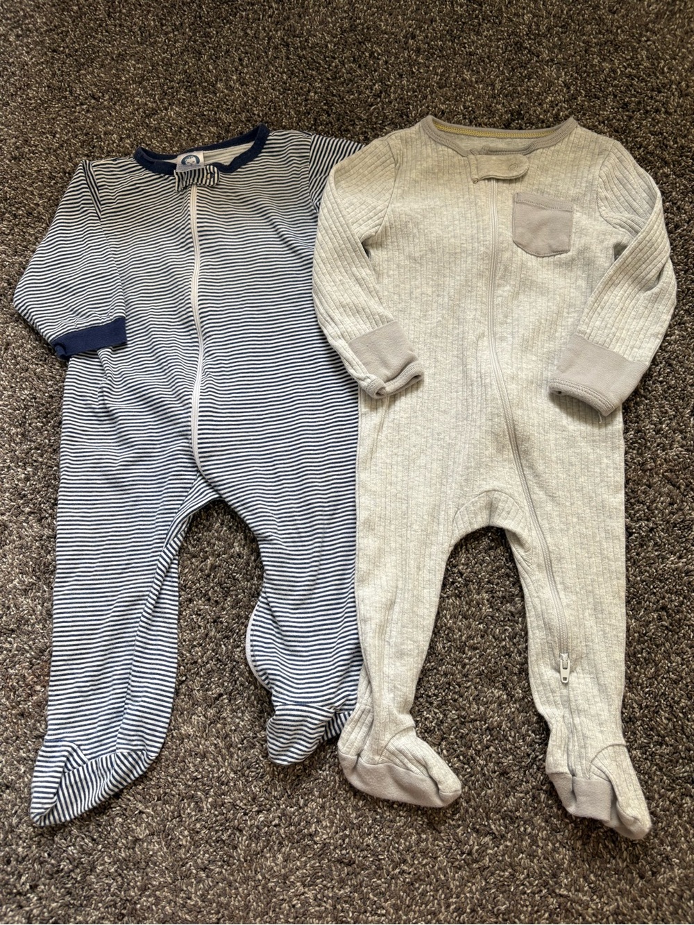 Bundle of 2 One-Piece Pajamas Cloud Island Light Gray and Gerber Navy